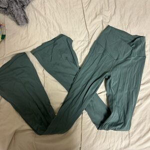 Aerie green flare leggings